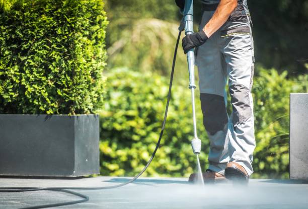 Best Oil and Grease Removal from Surfaces in Mequon, WI