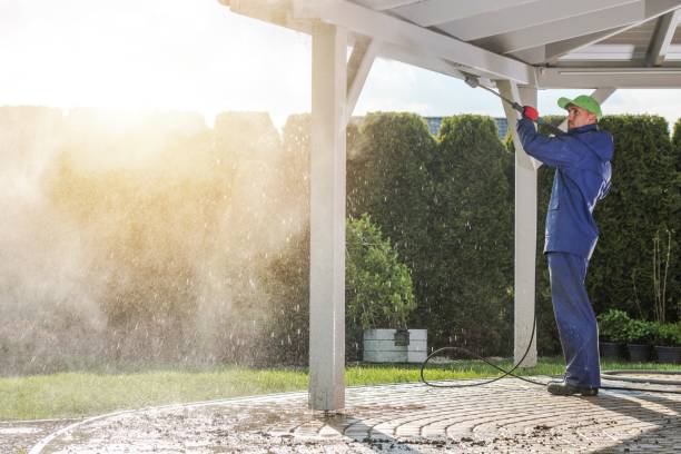 Best Pool Deck Cleaning in Mequon, WI